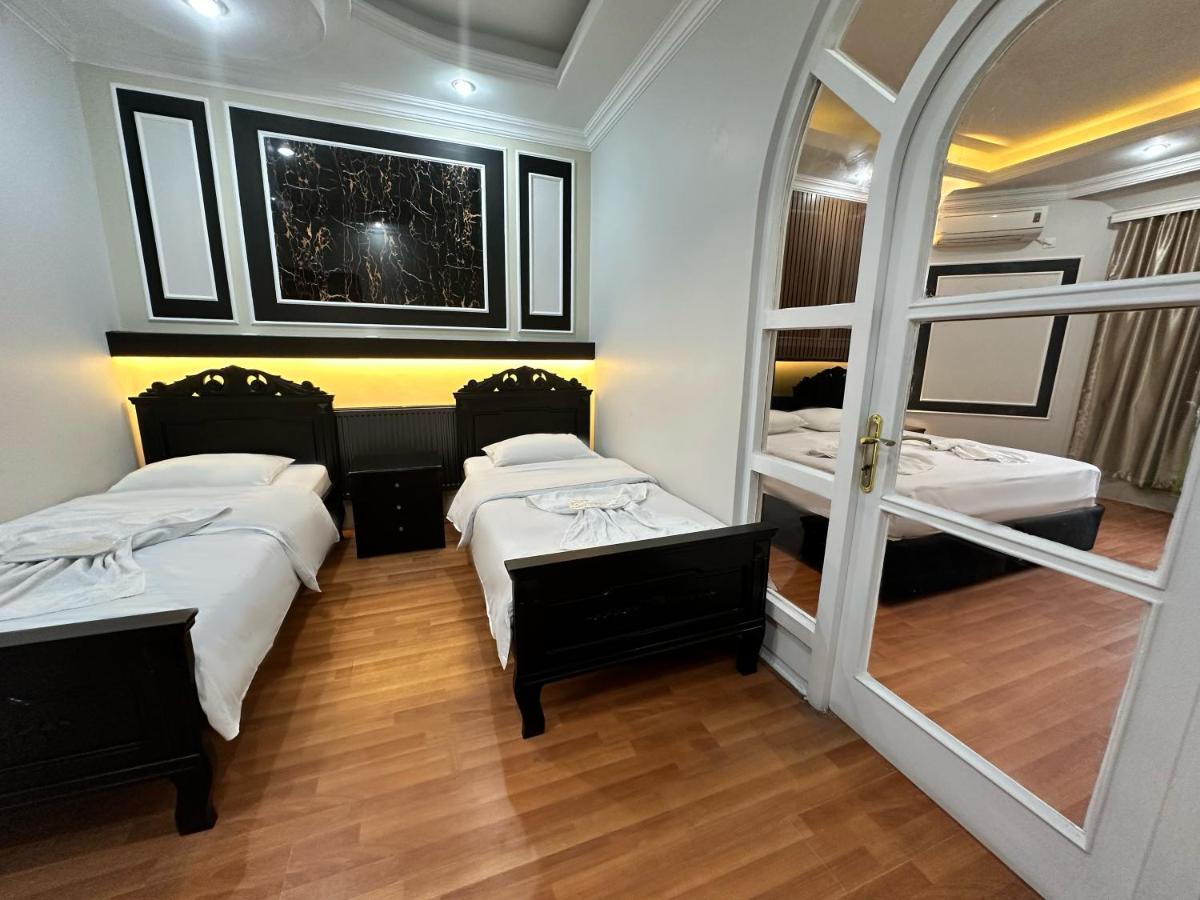 My Metropol Hotel Батуми Экстерьер фото